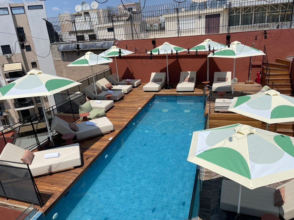 swimming pool